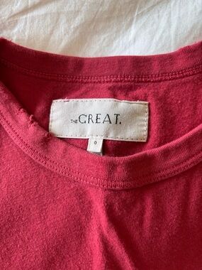 THE GREAT. Short Sleeve Tee in Raspberry Red